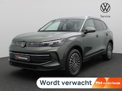 Volkswagen Tiguan - 1.5 eHybrid Life Edition 204PK DSG Trekhaak, 18" LM Velgen, Keyless, Achteruitrijcamera, S
