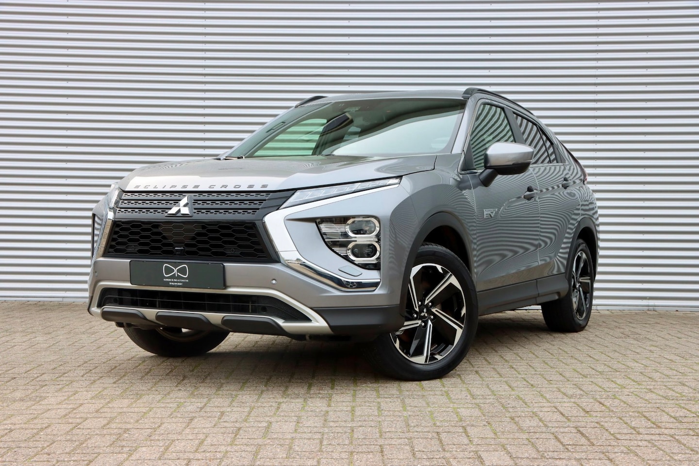 Mitsubishi Eclipse Cross - 2.4 PHEV Intense+ | LED | CARPLAY | NAVIGATIE | TREKHAAK | STOELVERW. - AutoWereld.nl
