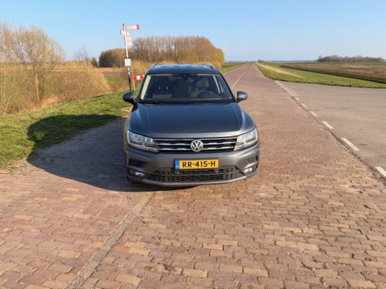 Volkswagen Tiguan Allspace - 1.4 TSI Comfortline Business 7p. Trekhaak | Auto garage onderhouden - AutoWereld.nl