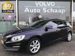 Volvo V60 - 1.5 T2 Summum Automaat | Rijklaar incl garantie | Vaste trekhaak Regensensor Climate contr
