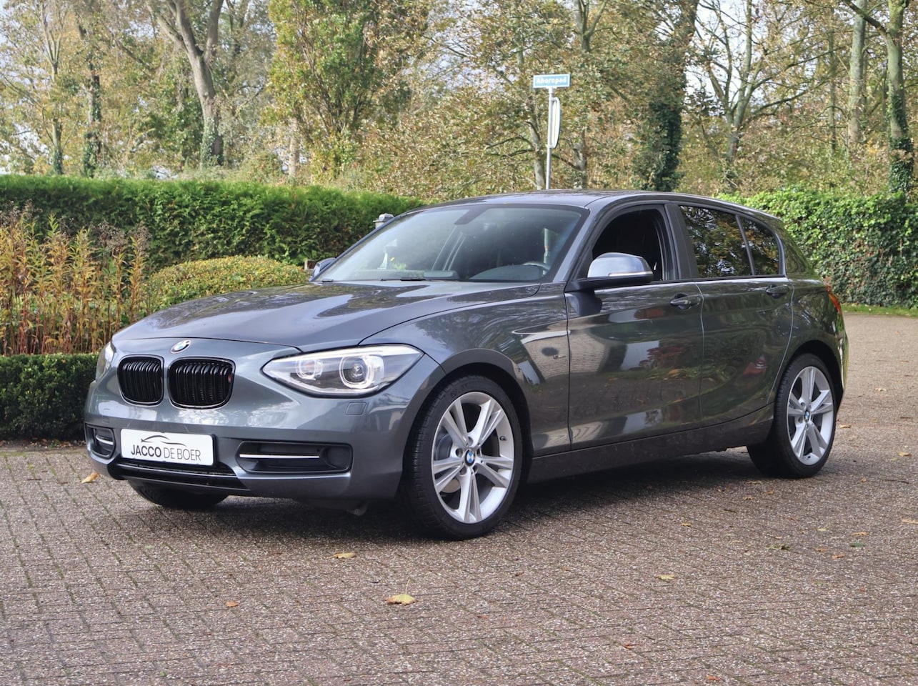BMW 1-serie - 116i Sportline M-sportstoelen Xenon Stoelverwarming - AutoWereld.nl