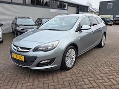 Opel Astra Sports Tourer - 1.4 Turbo Design Ed. Navi, aur camera, trekhaak afneembaar