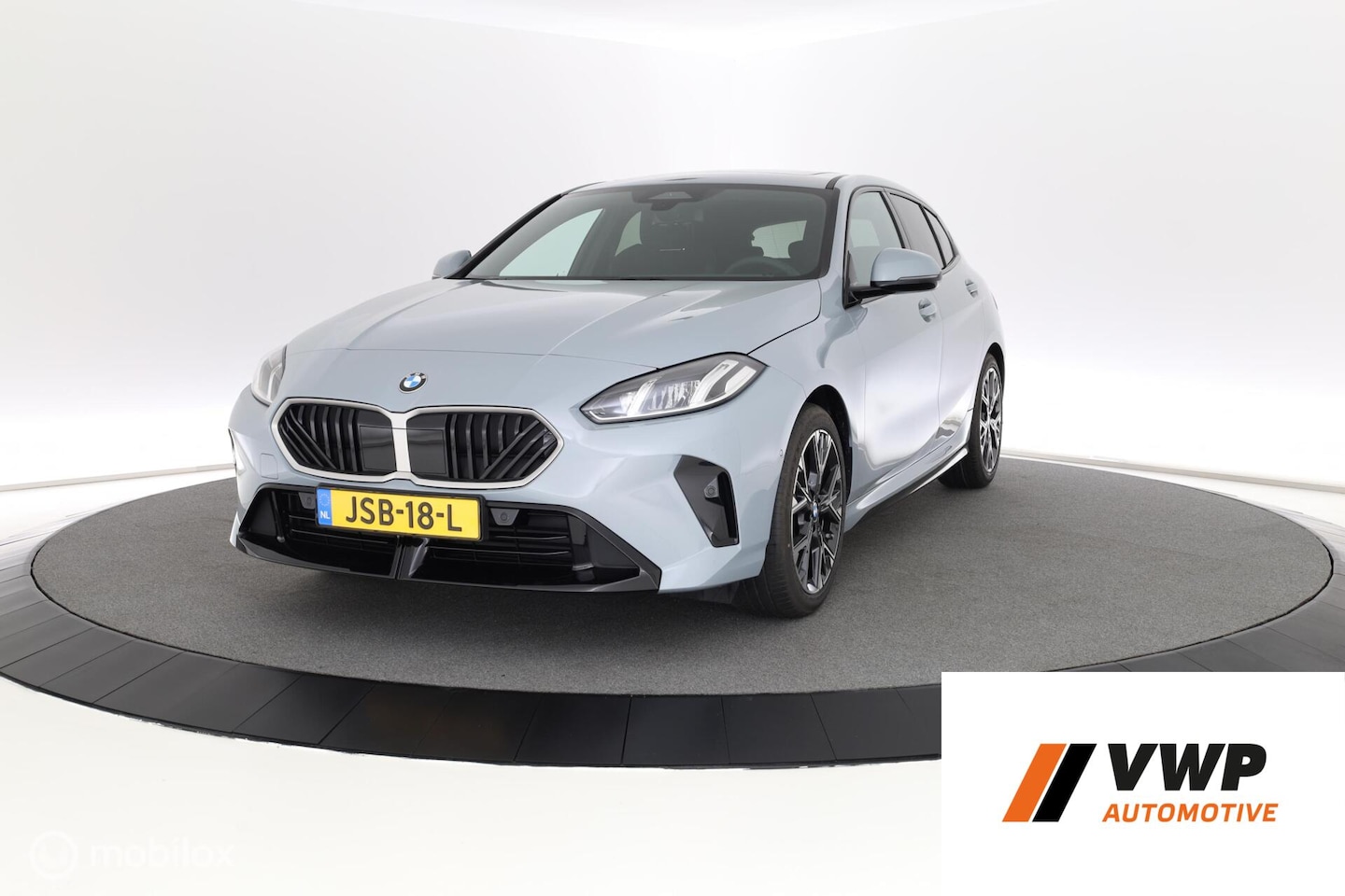 BMW 1-serie - 120 M Sportpak. | PANO | Sportstoel | Alcantara - AutoWereld.nl