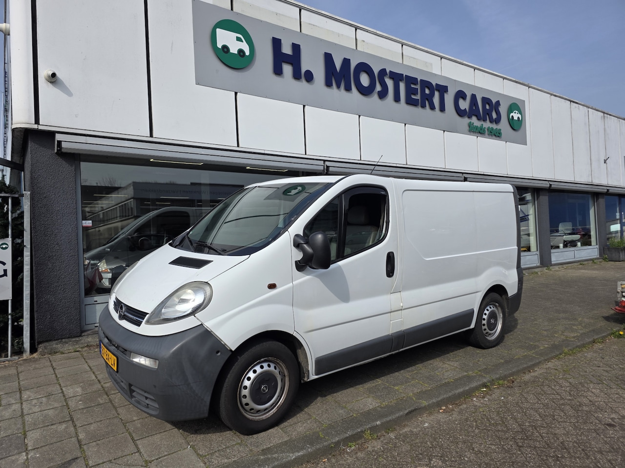 Opel Vivaro - 1.9 DI L2H1 DC 3 Zits Mooie laadbak Airco *APK Nette en goed rijdende bus - AutoWereld.nl