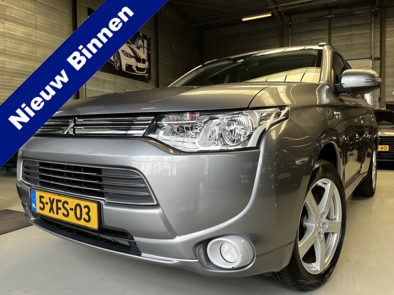 Mitsubishi Outlander - 2.0 PHEV Business Edition Camera, Cruise, Navi - AutoWereld.nl