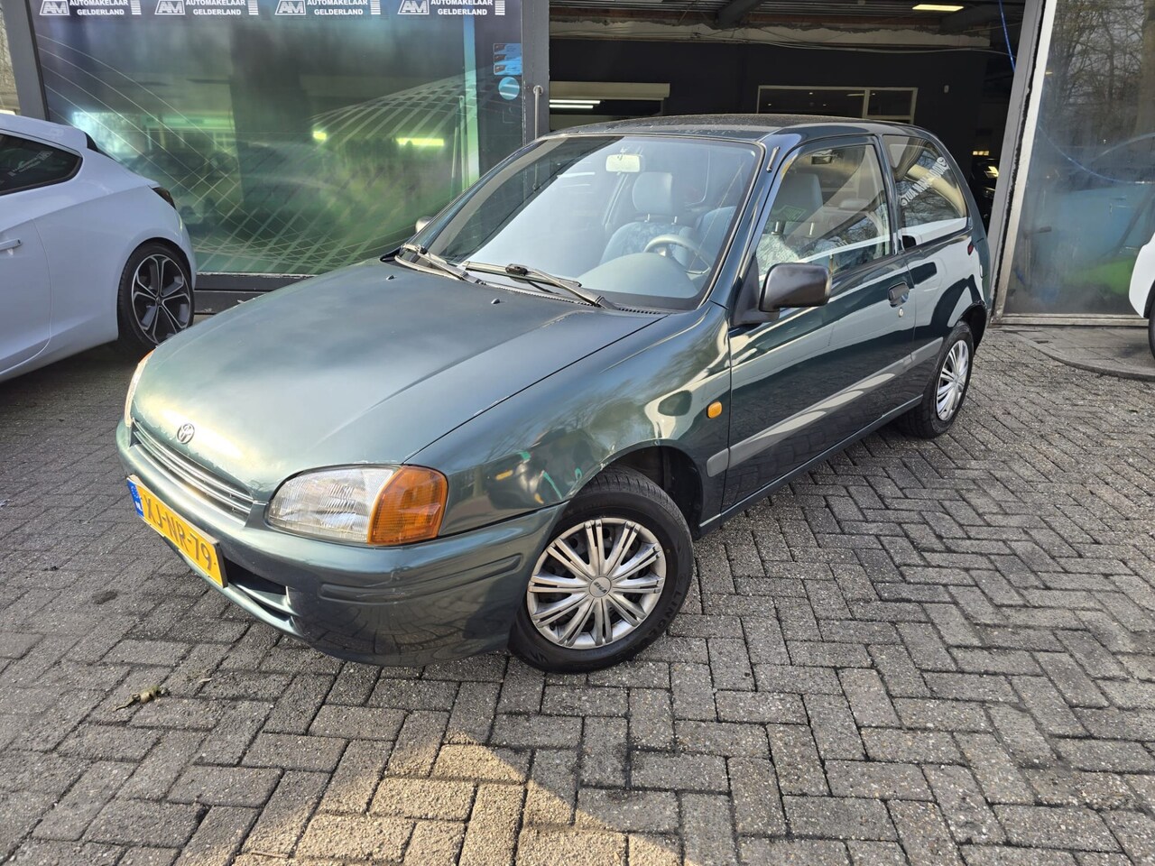 Toyota Starlet - 1.3-16V XLi | 2E EIGENAAR | 12MND GARANTIE | NW APK | LEUKE AUTO | - AutoWereld.nl