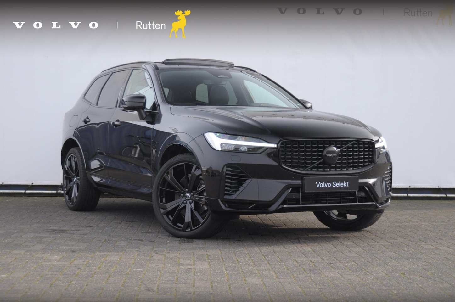 Volvo XC60 - T6 350PK Plug-in hybrid AWD Ultra Black Edition / Navigatie / Adaptieve Cruise control / H - AutoWereld.nl