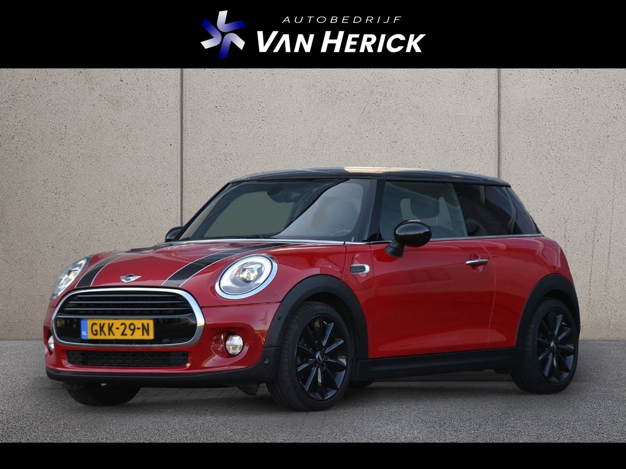 MINI Cooper - Mini 1.5 Chili Automaat | Navigatie | Adaptive Cruise Control | Achteruitrijcamera - AutoWereld.nl