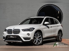 BMW X1 - sDrive20i Orange Edition II panodak, sportstoelen, leder, trekhaak