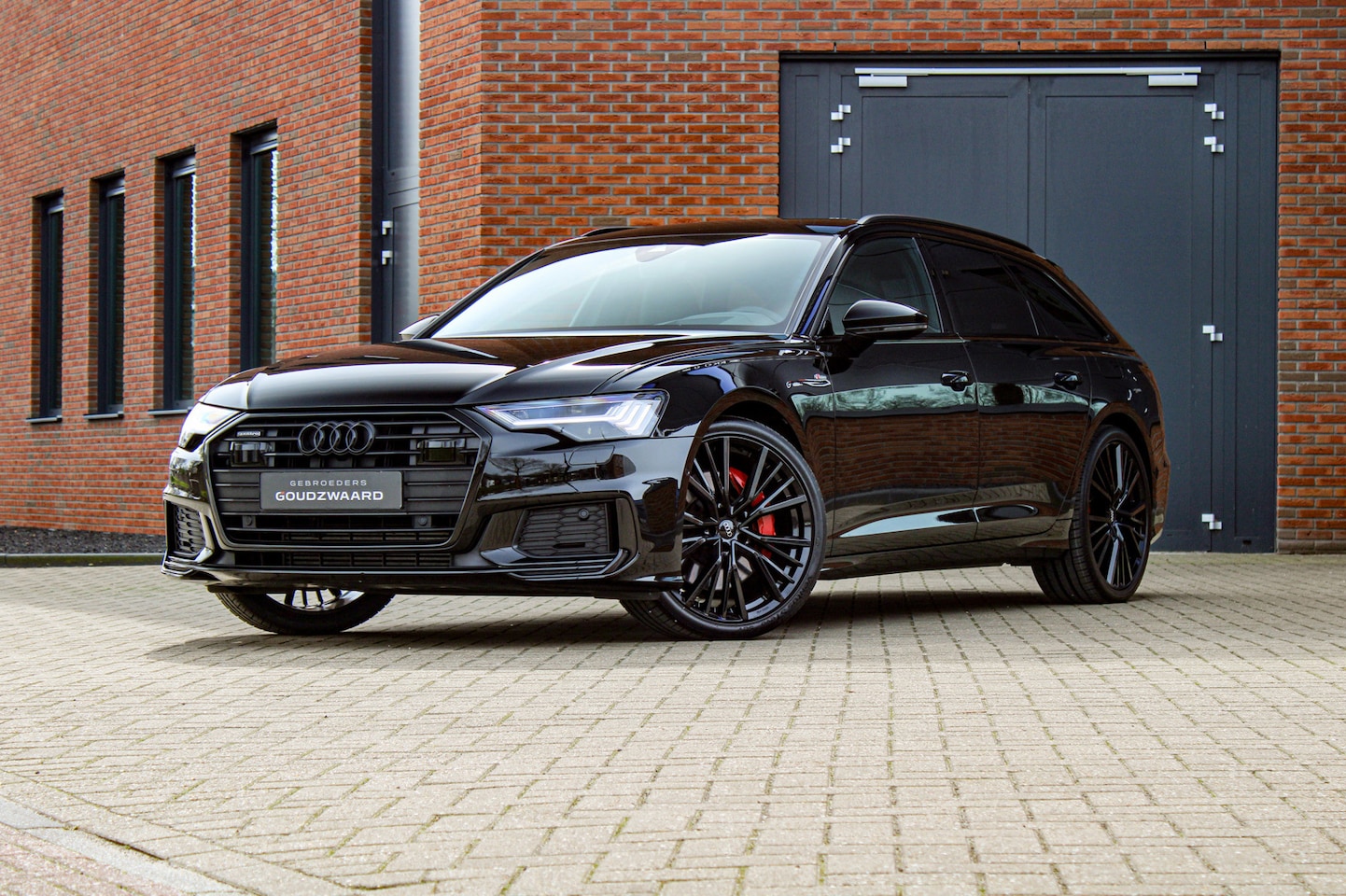 Audi A6 Avant - 55 TFSI e quattro Competition | Sportstoelen | Carbon | B&O | HUD | Rode stiksels | Trekha - AutoWereld.nl