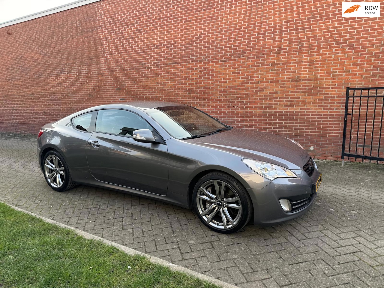 Hyundai Genesis - 3.8 V6 Clima Leder Stoelverw - AutoWereld.nl