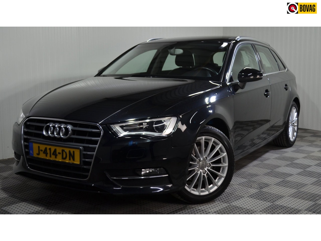 Audi A3 Sportback - 1.4 TFSI CoD Ambition Pro S-Line / Trekh. / Pano / Stoelverw. - AutoWereld.nl
