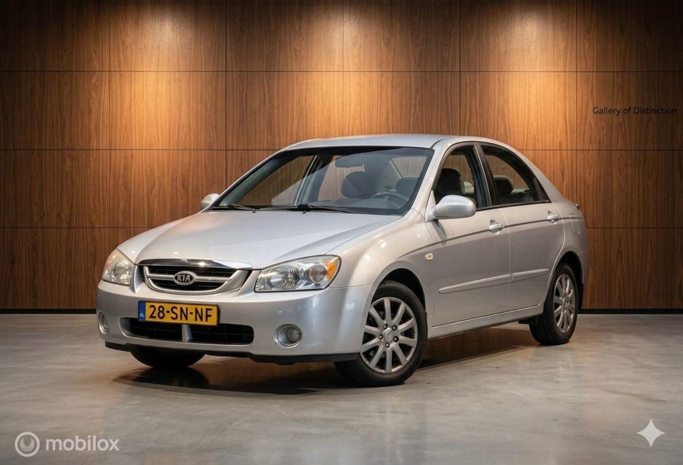 Kia Cerato - 1.6-16V LX 1.6-16V LX (Nieuwe APK-Perfecte Auto) - AutoWereld.nl
