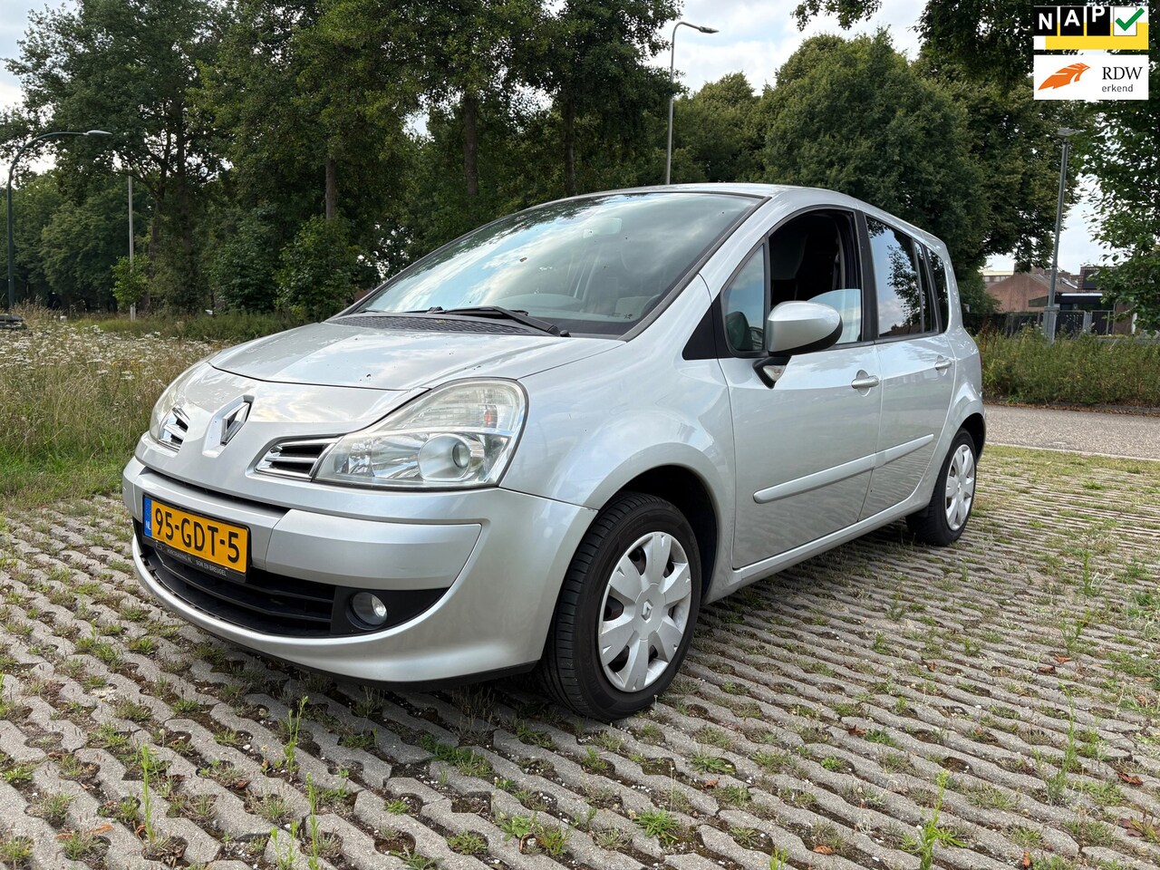 Renault Grand Modus - 1.2 TCE Dynamique / airco / nap / nieuwe apk - AutoWereld.nl