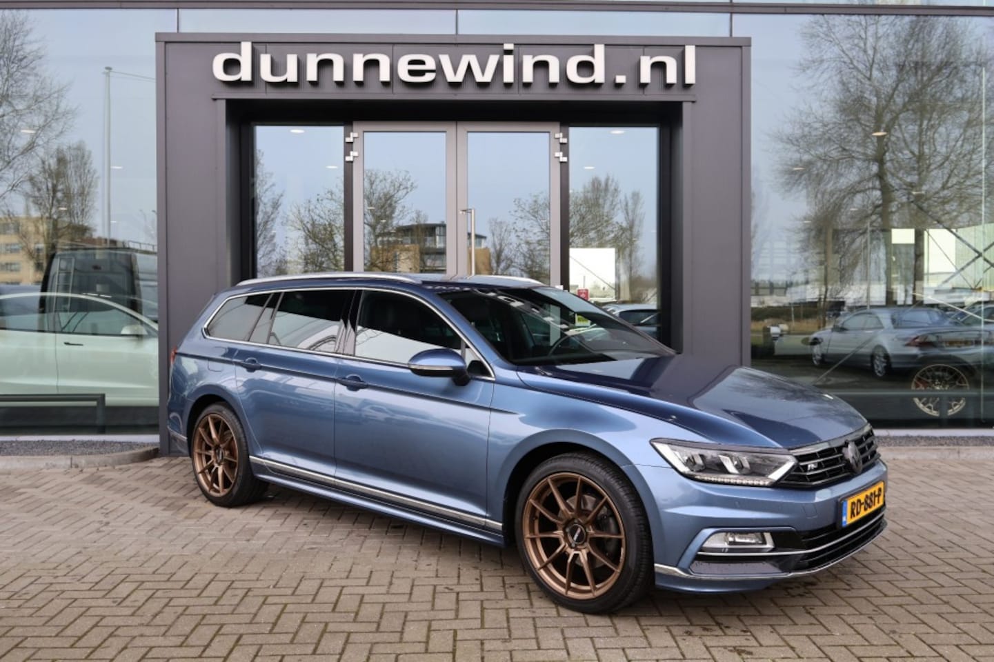 Volkswagen Passat - 1.6 TDI Hihgline Business  R - AutoWereld.nl
