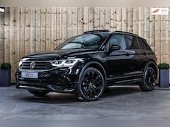 Volkswagen Tiguan - 1.4 TSI eHybrid R-Line *Pano*Camera*Trekhaak*Black Style