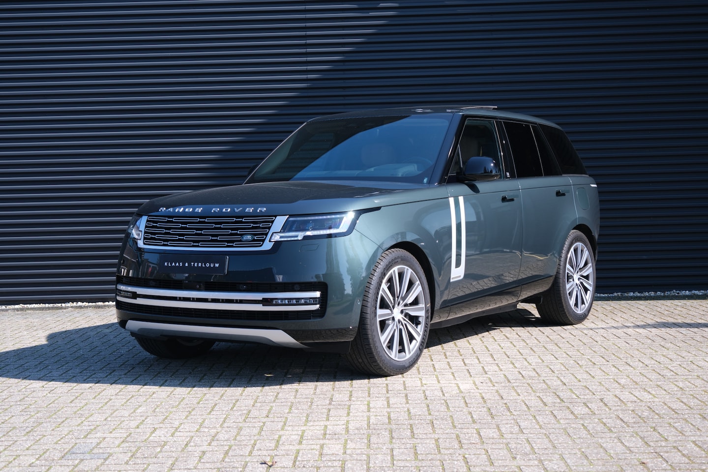 Land Rover Range Rover - 3.0 P550e Autobiography PHEV | Executive Class Seat | Massage | Koelkast - AutoWereld.nl