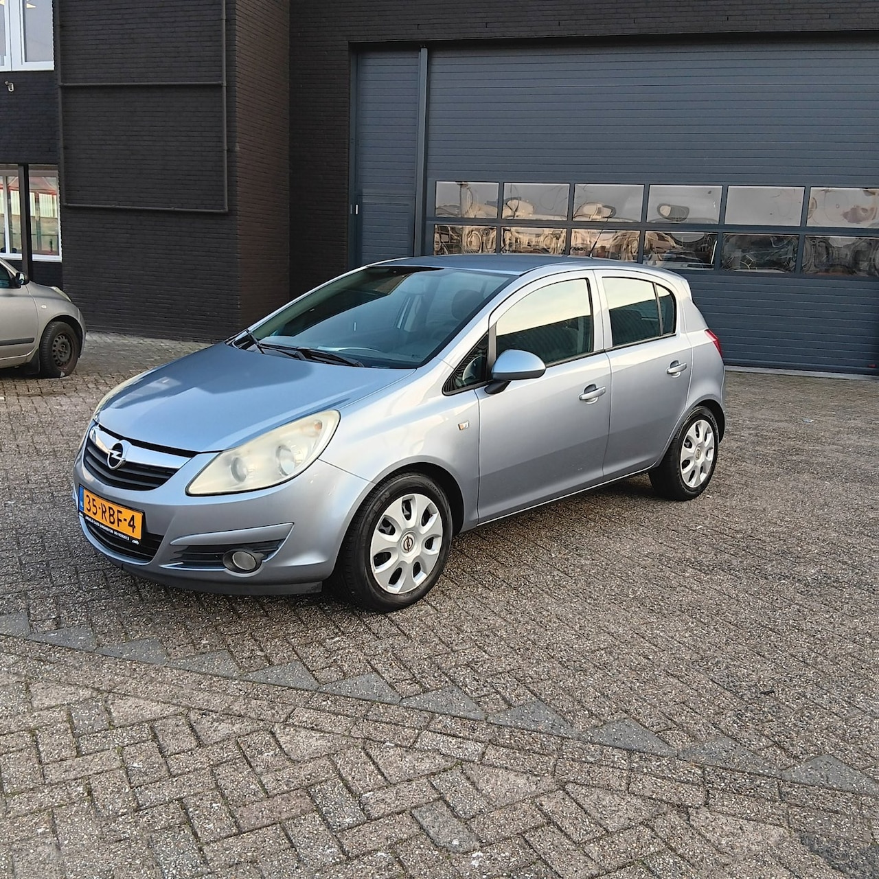 Opel Corsa - 1.2-16V Business 1.2-16V Business - AutoWereld.nl