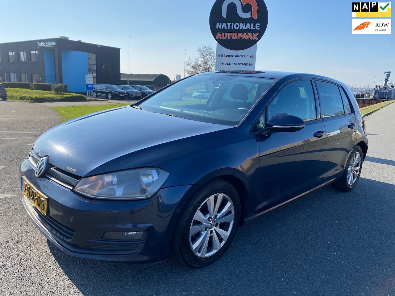 Volkswagen Golf - 2013 * 1.6TDI * EURO 5 * APK * - AutoWereld.nl