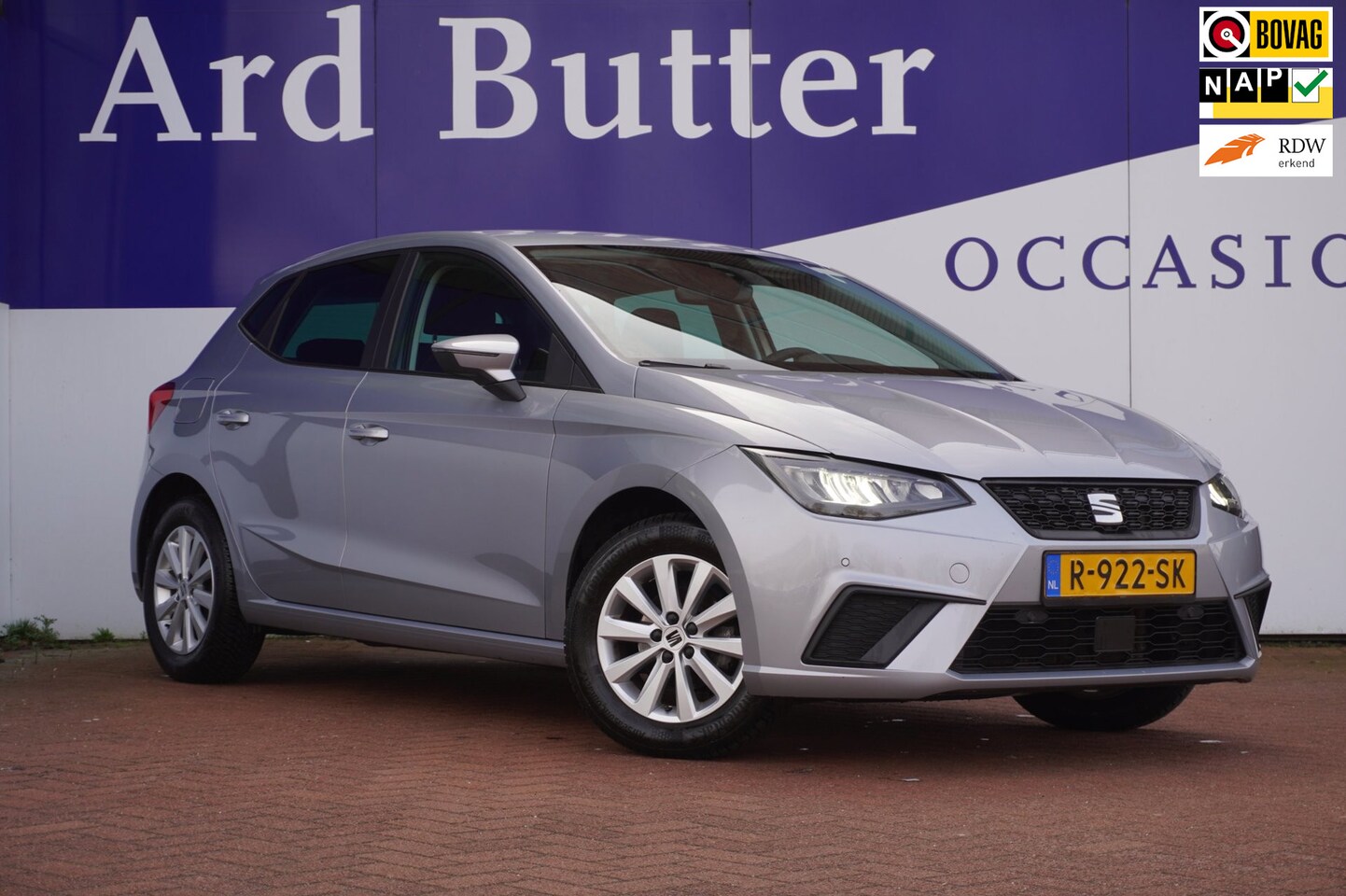 SEAT Ibiza - 1.0 EcoTSI Style Business Connect+Vitrual+Apple-CarPlay-navi+Led+Parkeer-HulpEcc =25-NOVEM - AutoWereld.nl