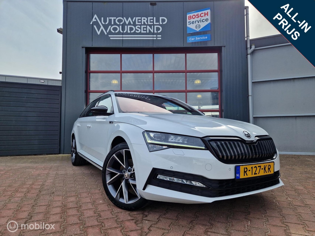 Skoda Superb Combi - 1.4 TSI iV Sportline Business 12 MND BOVAG GAR| STUUR+STOELVERW|TREKHAAK|CAMERA|ACC|NAVI|C - AutoWereld.nl