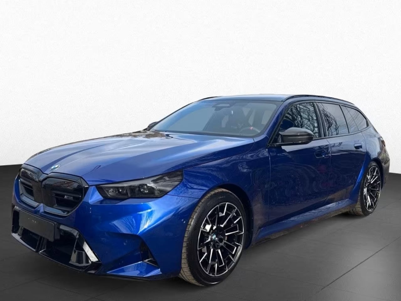 BMW 5-serie Touring - M5 ** M-DRIVER PACK (305 km/h), B&W, PANO, TREKH, MERINO LEDER, 20/21 INCH LMV ** 1e EIG - - AutoWereld.nl