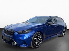 BMW 5-serie Touring - M5 * M-DRIVER PACK (305 km/h), B&W, PANO, TREKH, MERINO LEDER, 20/21 INCH LMV * 1e EIG - U
