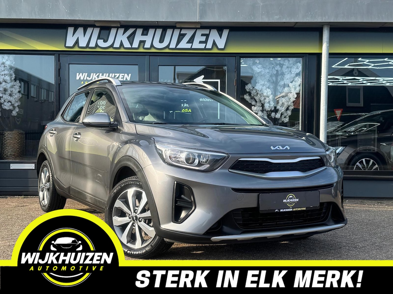 Kia Stonic - 1.0 T-GDi MHEV DynamicLine met Airco !!! Apple Carplay !!! Dealer Onderhouden !!! - AutoWereld.nl
