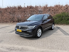 Volkswagen Tiguan - 1.5 TSI Life Business