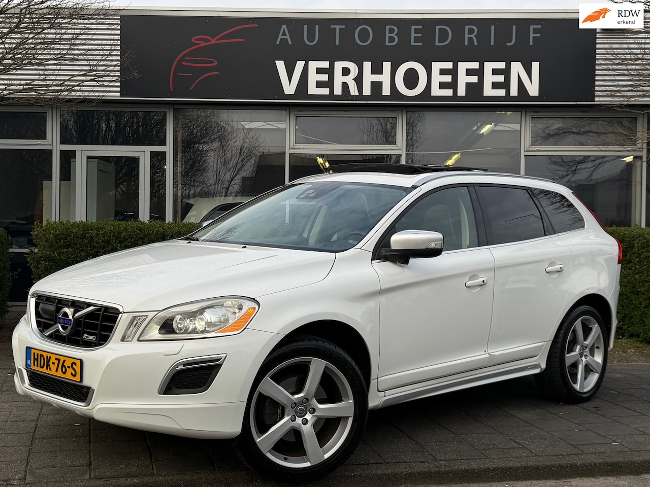 Volvo XC60 - 3.0 T6 AWD Summum - FULL OPTION - PANORAMADAK - MEMORY SEATS - STOEL VERW - BLIS - ADAPTIV - AutoWereld.nl