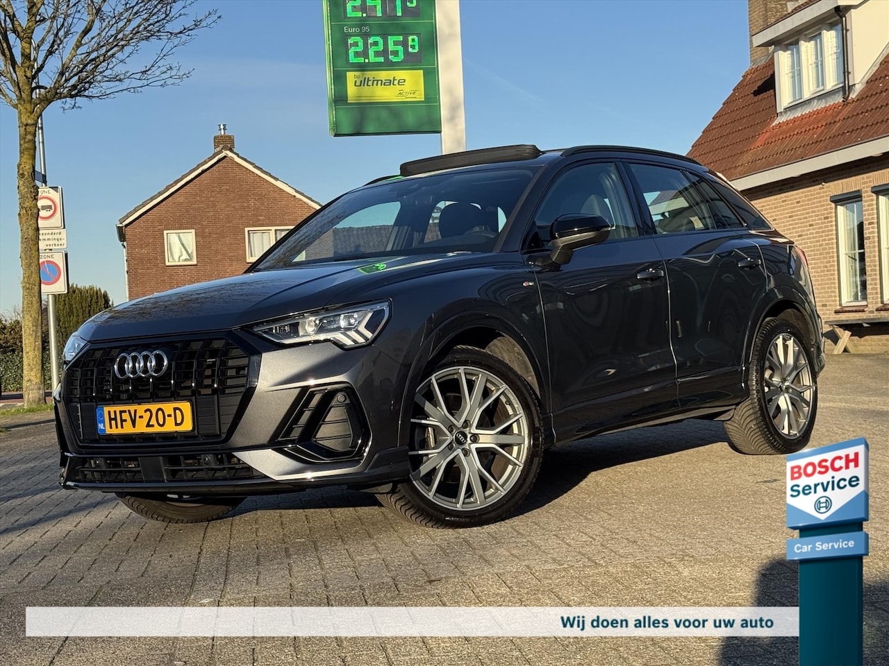 Audi Q3 - 45 TFSI Quattro S-Line / Pano / Virtual Cockpit / Camera / Acc / Dcc / Led / Navi / Lane A - AutoWereld.nl