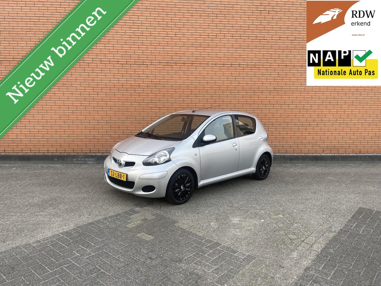Toyota Aygo - 1.0 2010 AIRCO | CARPLAY | ELEK-PAKKET | APK - AutoWereld.nl