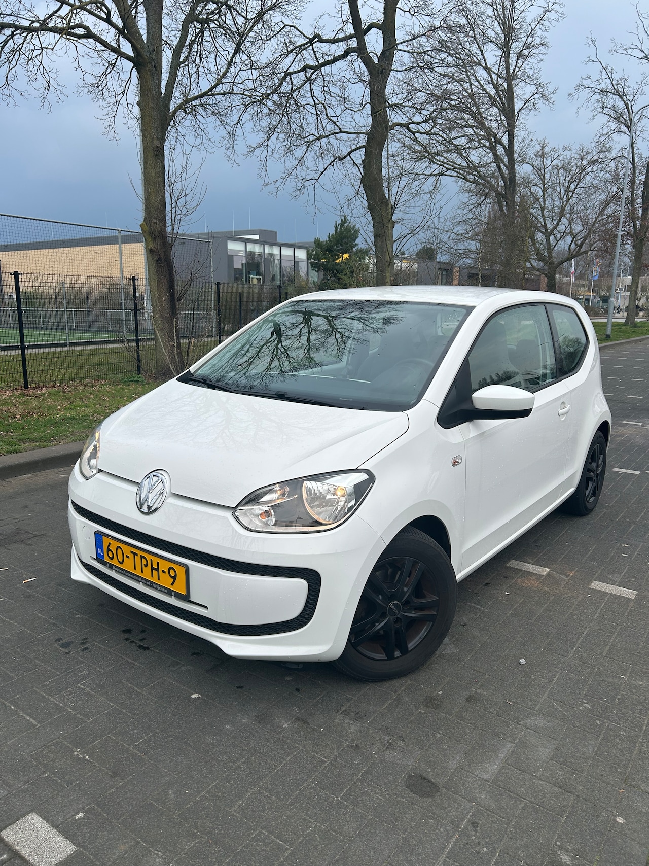 Volkswagen Up! - 1.0 move up! BlueMotion - AutoWereld.nl