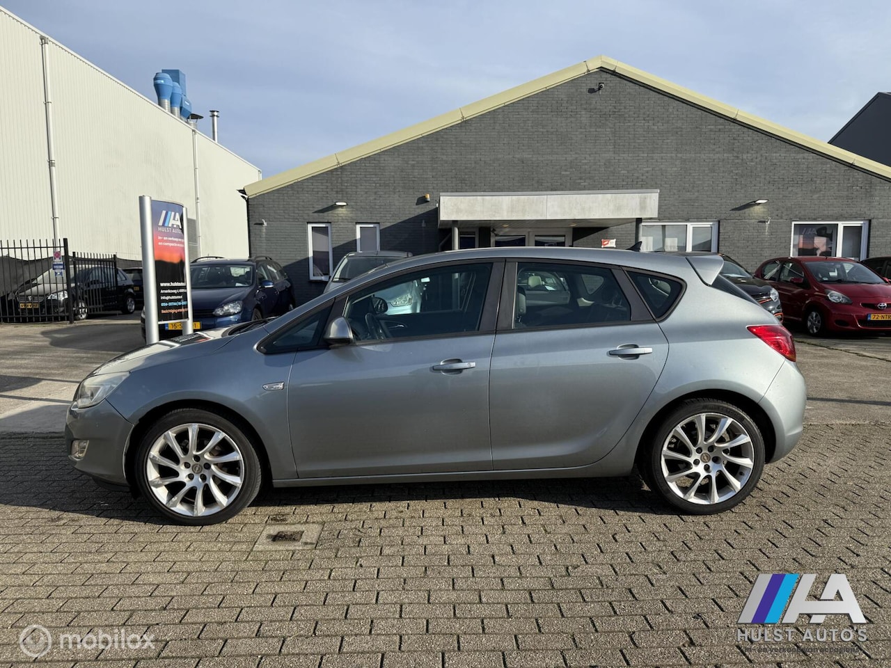 Opel Astra - 1.6 Edition 2009 5D | Navigatie | Clima | 18 inch velgen | - AutoWereld.nl