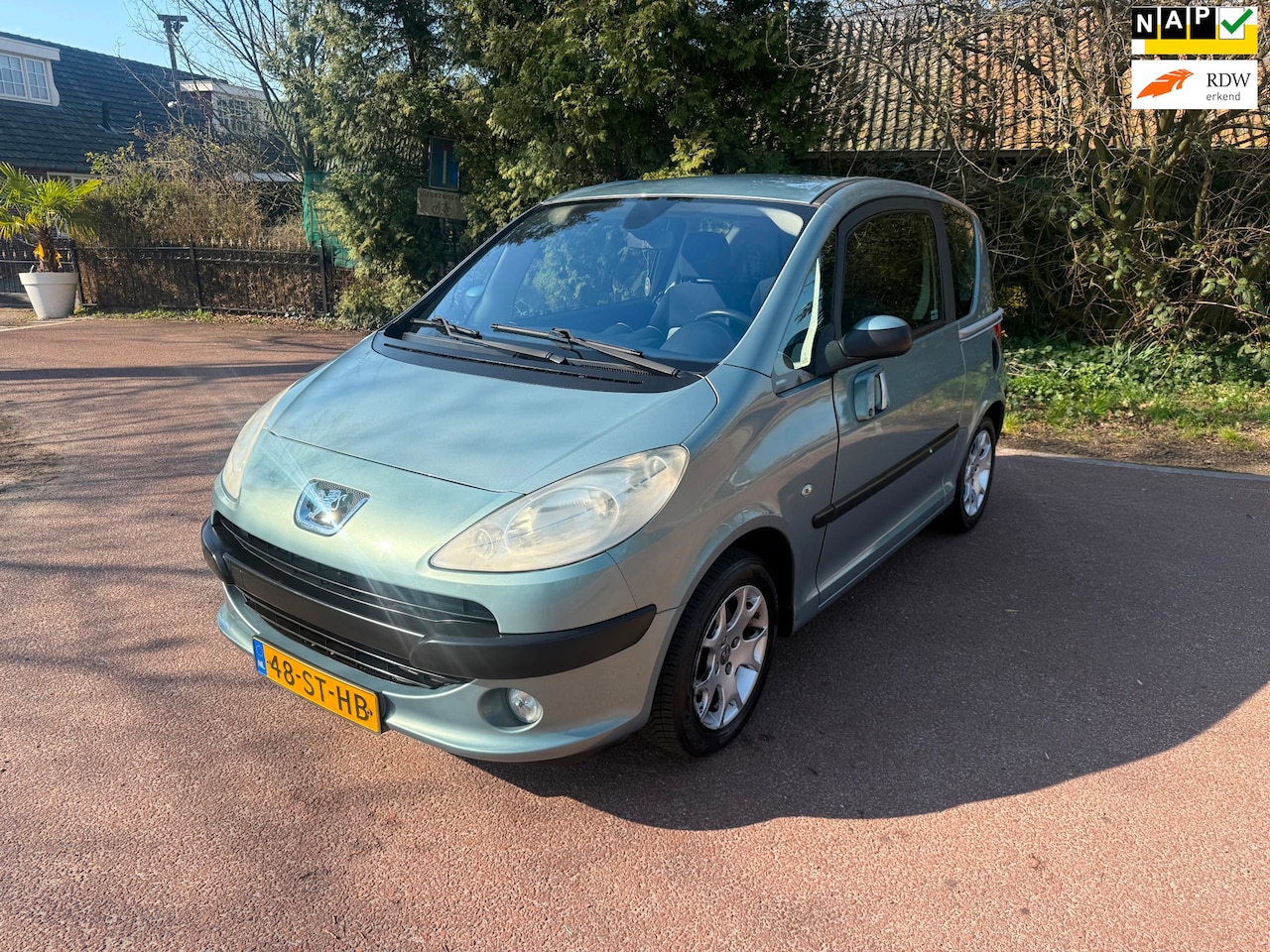 Peugeot 1007 - 1.6-16V Gentry / Airco / Automaat / Apk / NAP / - AutoWereld.nl