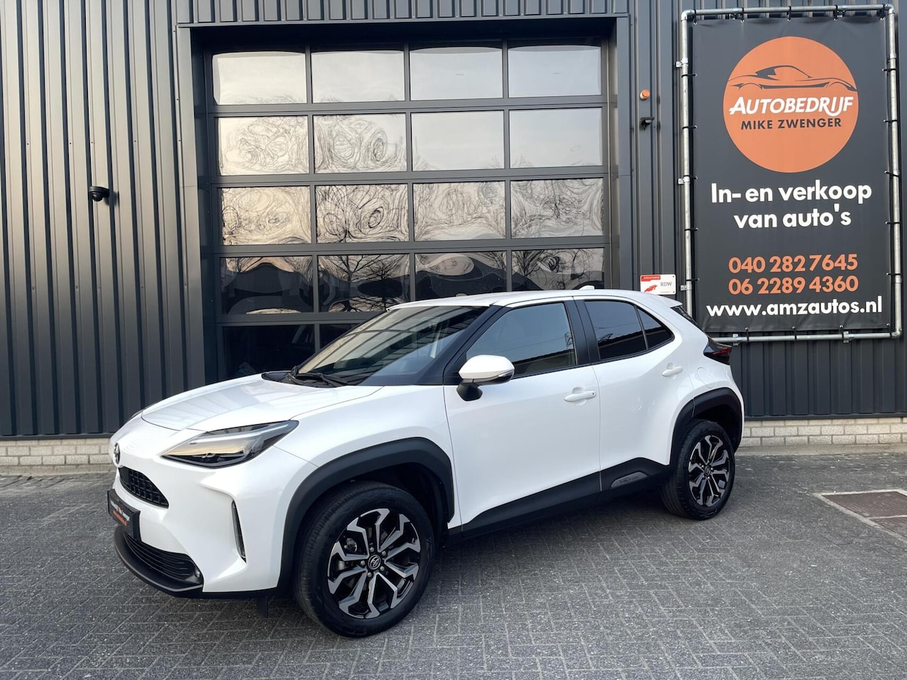 Toyota Yaris Cross - 1.5 Hybrid Dynamic KEYLESS|CAMERA|LED KOPLAMPEN|CARPLAY|NAVIGATIE|DEALER ONDERHOUDEN - AutoWereld.nl