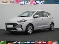 Hyundai i10 - 1.0 Premium NAVIGATIE | CLIMATE CONTROL | PARKEERSENSOREN + CAMERA