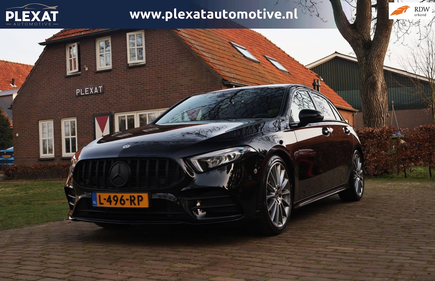 Mercedes-Benz A-klasse - 220 Premium Plus Aut. | AMG-Pakket | Sfeerverlichting | Burmester Sound | Panorama | Full - AutoWereld.nl