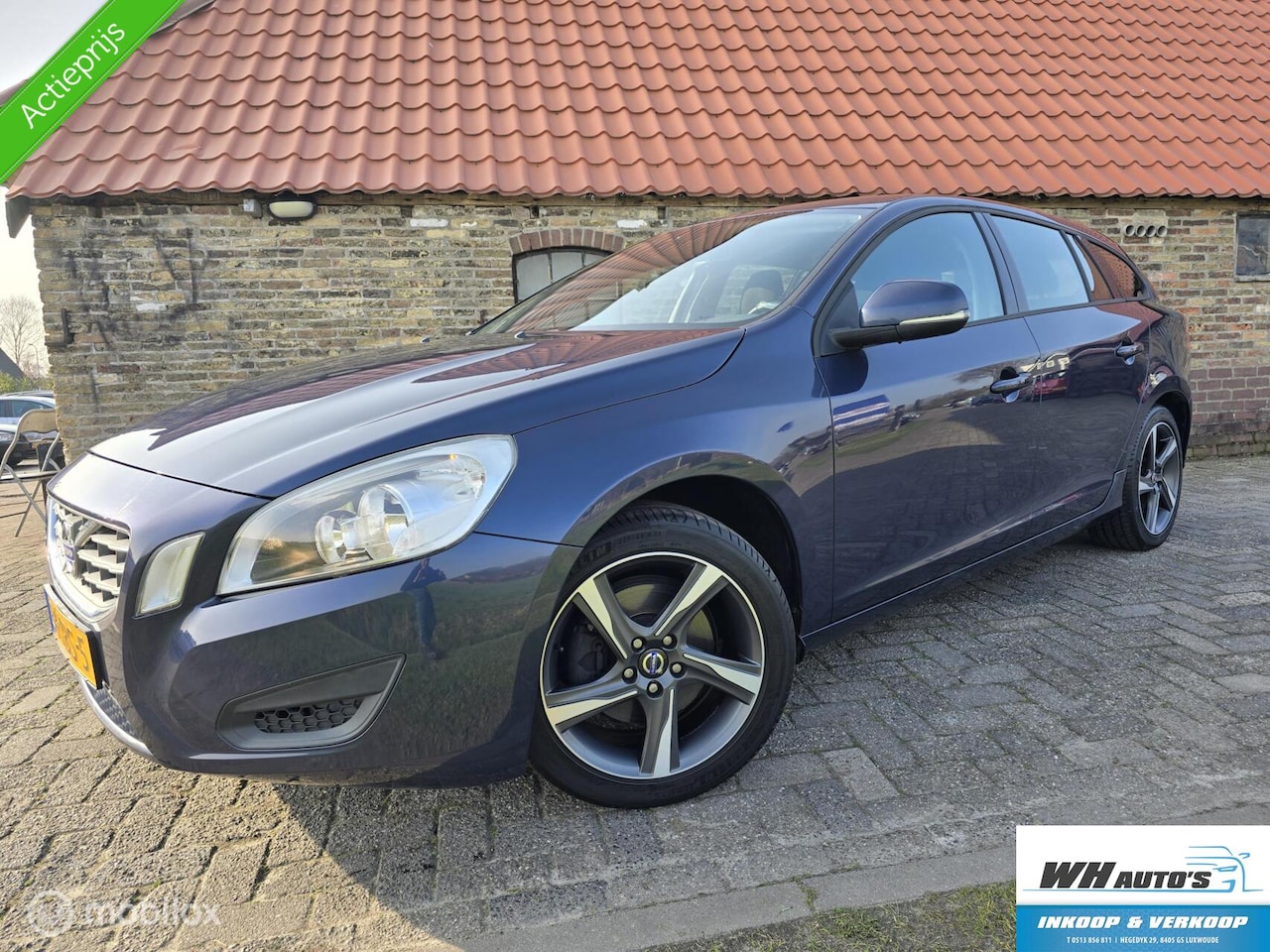 Volvo V60 - 1.6 T3 Kinetic Automaat! - AutoWereld.nl