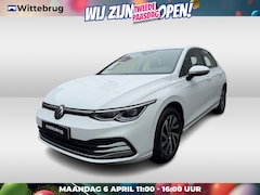 Volkswagen Golf - 1.4 eHybrid Style DSG Automaat Navigatie / Parkeersensoren / Digital Cockpit / Clima / Erg