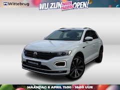 Volkswagen T-Roc - 1.5 TSI 150pk R-Line DSG Automaat / Panoramadak / LM 19 inch / Digital cockpitt / Navigati