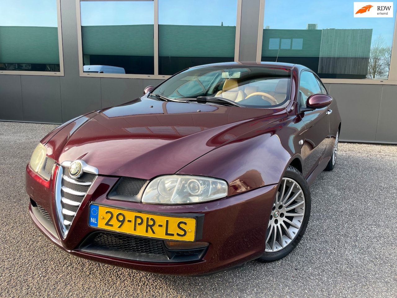 Alfa Romeo GT - 2.0 JTS Progression 2x sleutel onderhoudsboekjes compleet. - AutoWereld.nl