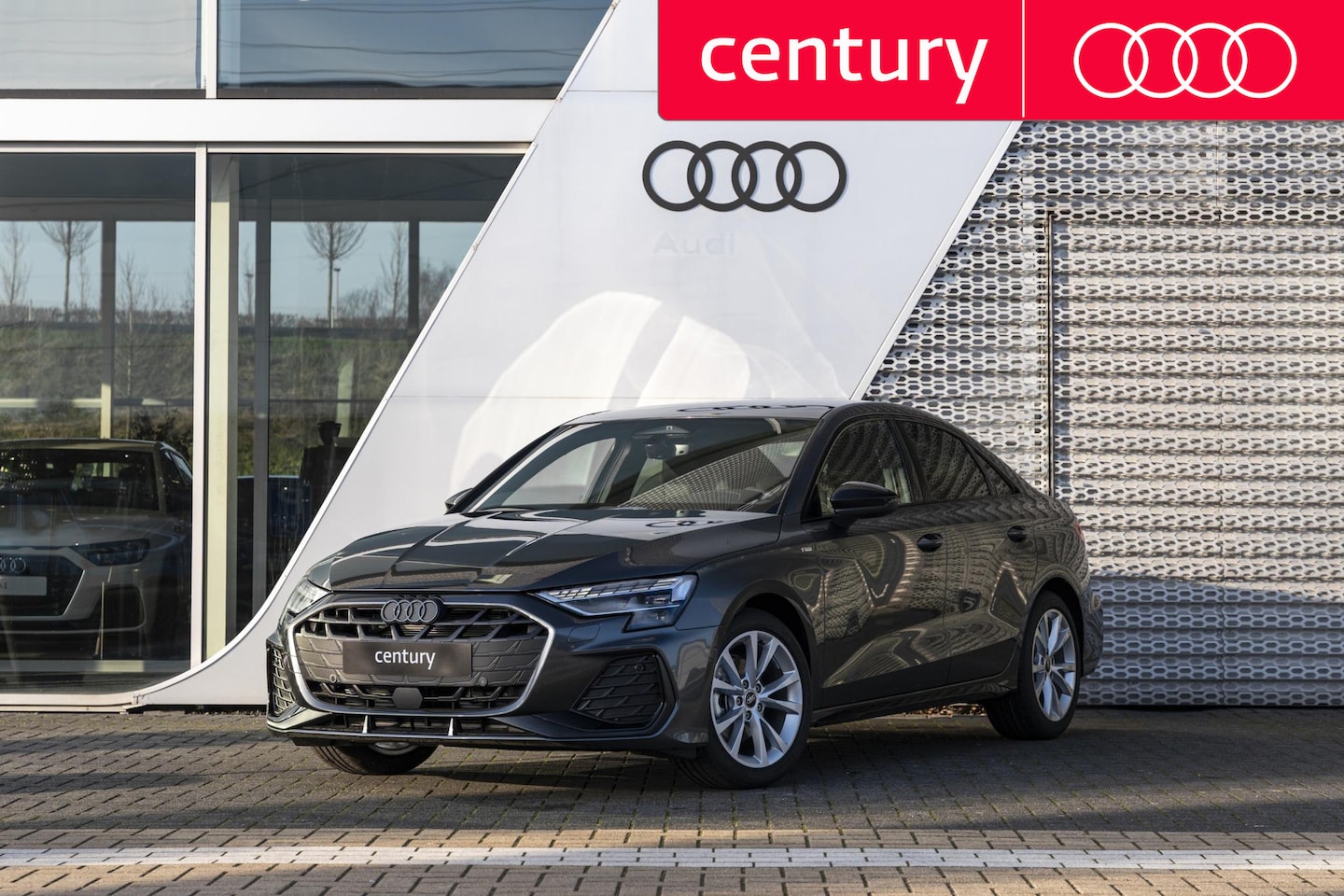 Audi A3 Limousine - S edition 35 TFSI 110 kW / 150 PK Limousine 7 vers | MATRIX | PANO - AutoWereld.nl