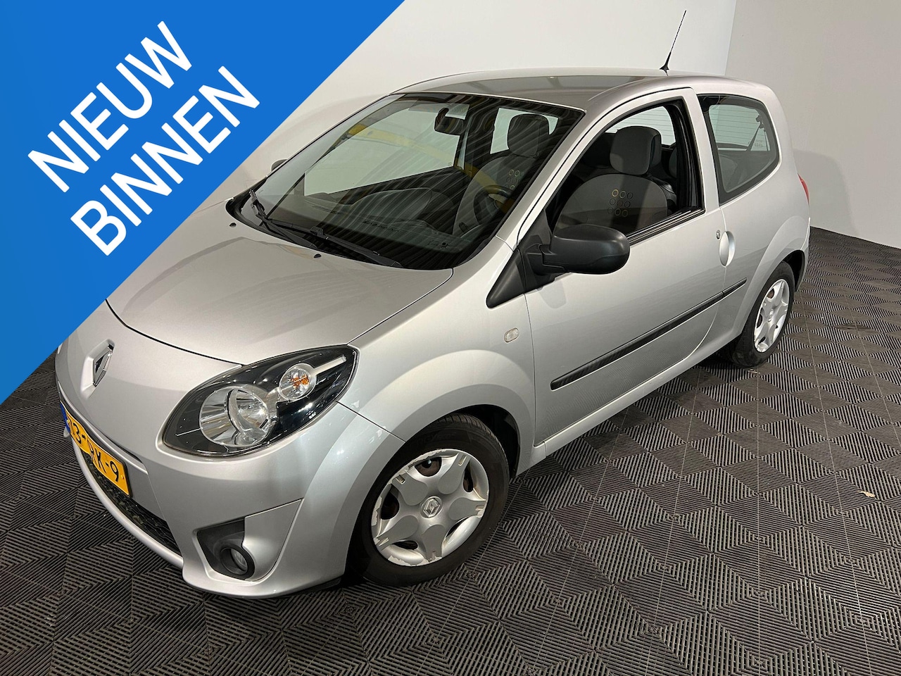 Renault Twingo - 1.2-16V Authentique 1.2-16V Authentique - AutoWereld.nl