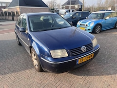 Volkswagen Bora - 1.6-16V Athene EXPORT