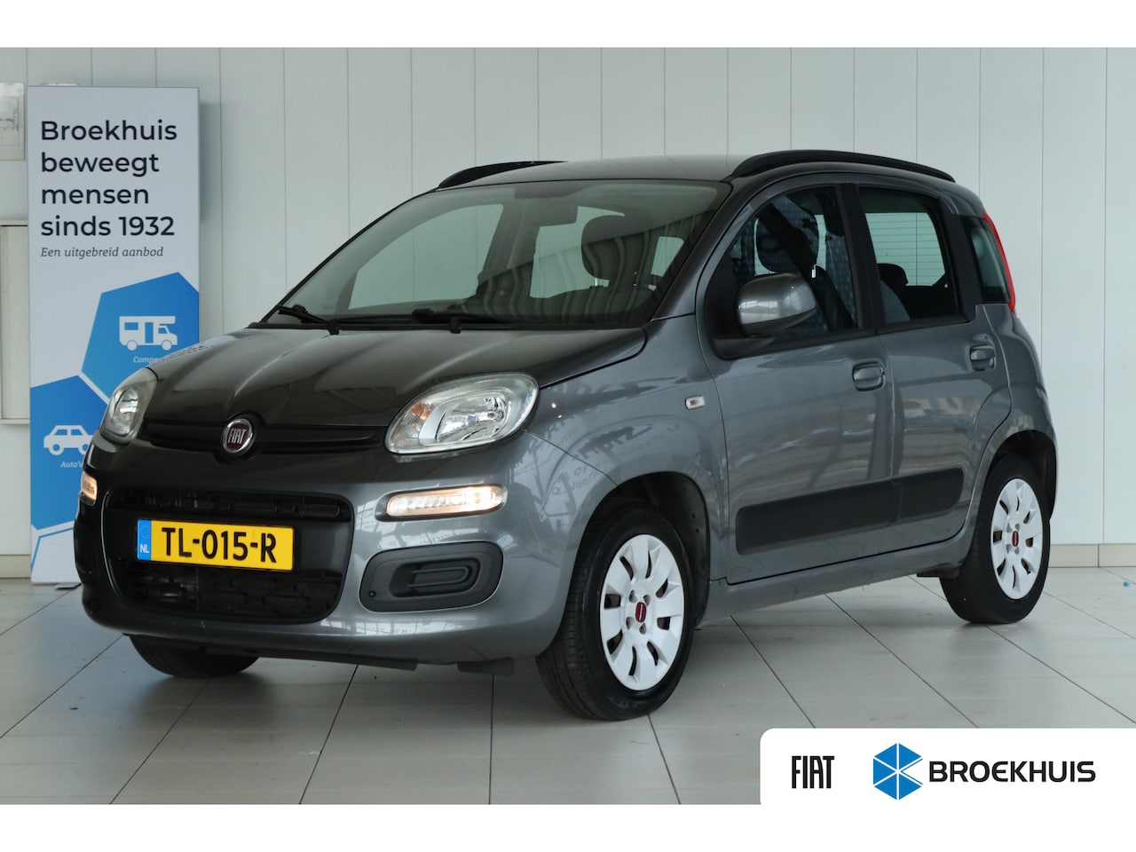 Fiat Panda - 0.9 TwinAir Lounge AUTOMAAT | 1st eigenaar | Airco | Trekhaak | Parkeersensoren | Radio | - AutoWereld.nl