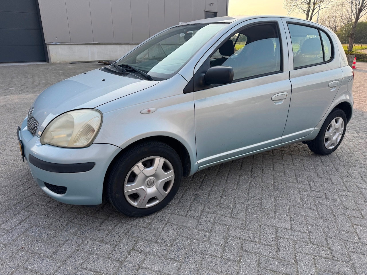 Toyota Yaris - 1.3 VVT-i Idols 1.3 VVT-i Idols Airco - AutoWereld.nl
