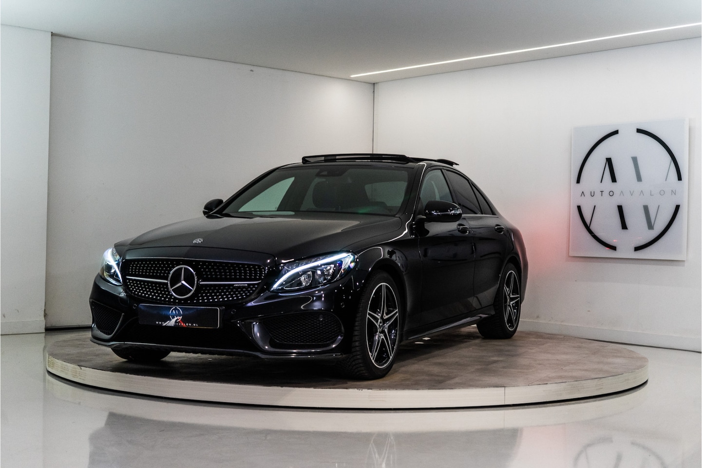 Mercedes-Benz C-klasse - 300 AMG 245PK | Pano | Sfeer | LED | Stoelverw. | Garantie - AutoWereld.nl