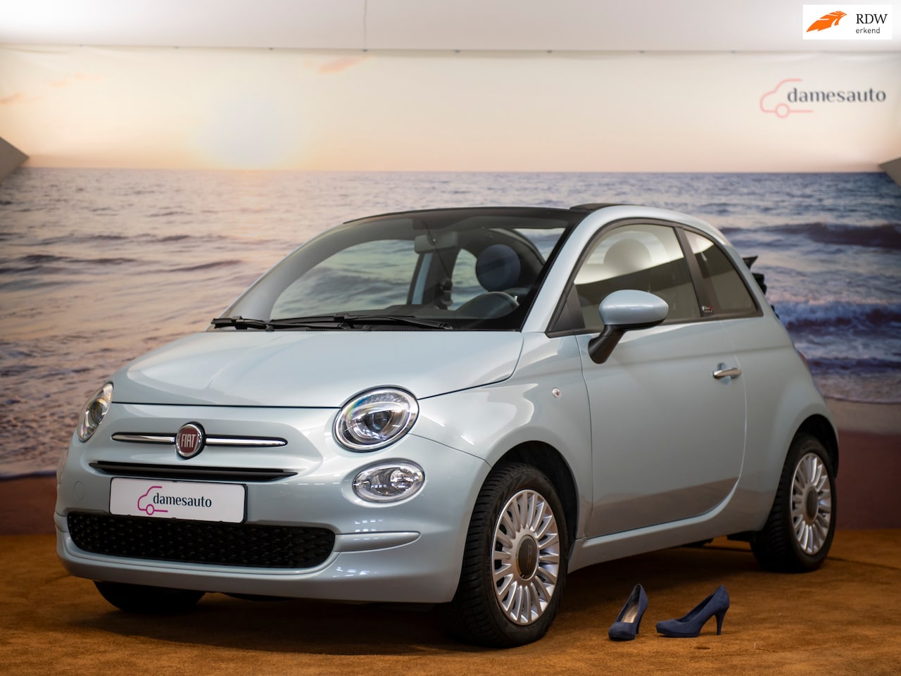 Fiat 500 C - 1.0 Hybrid Dolcevita 1.0 Hybrid Dolcevita, Cabriolet, lichtblauw, incl garantie - AutoWereld.nl