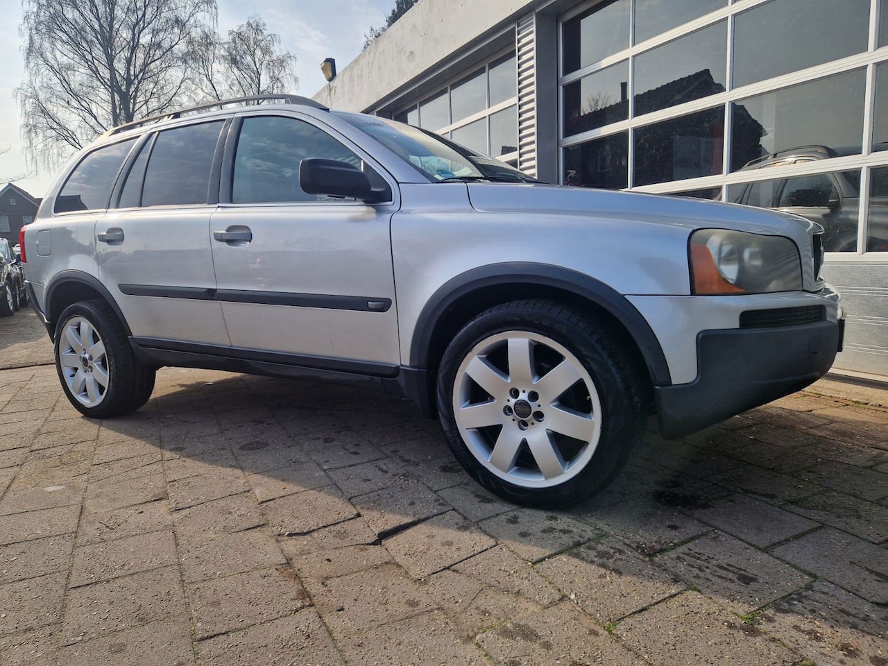Volvo XC90 - 2.5 T Elan (AUTOMAAT) 7 PERSONS - AutoWereld.nl